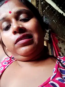 Snapshot of Hot-Show2 chatting on 15, 10, 2025 Hot-Show2 online show from 15, 10, 2025