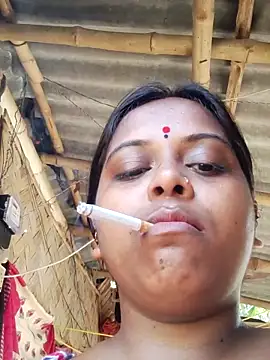 Snapshot of Hot-Show2 chatting on 20, 10, 2025 Hot-Show2 online show from 20, 10, 2025