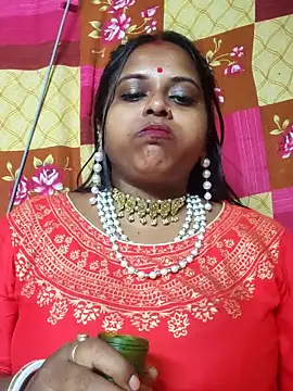 Snapshot of Hot-Show2 chatting on 20, 10, 2025 Hot-Show2 online show from 20, 10, 2025