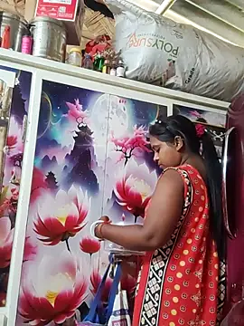 Snapshot of Hot-Show2 chatting on 3, 11, 2025 Hot-Show2 online show from 3, 11, 2025