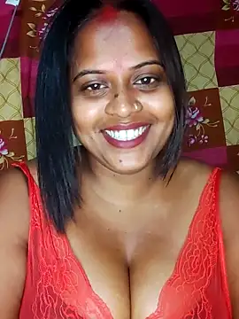 Snapshot of Hot-Show2 chatting on 8, 11, 2025 Hot-Show2 online show from 8, 11, 2025