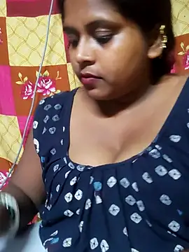 Hot-Show2 online show from 17, 4, 2026