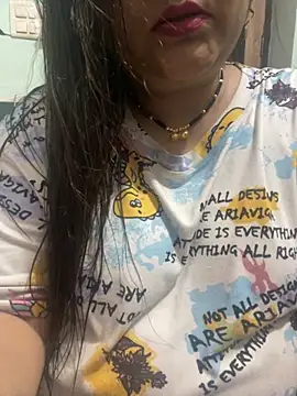 Snapshot of indian-hotmilfs chatting on 28, 9, 2025 indian-hotmilfs online show from 28, 9, 2025