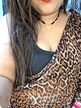 Snapshot of indian-hotmilfs chatting on 4, 10, 2025 indian-hotmilfs online show from 4, 10, 2025