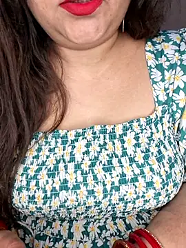 Snapshot of indian-hotmilfs chatting on 21, 4, 2026 indian-hotmilfs online show from 21, 4, 2026
