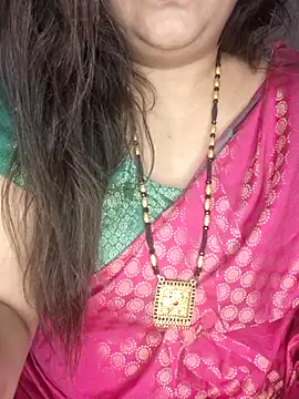 Snapshot of indian-hotmilfs chatting on 10, 5, 2026 indian-hotmilfs online show from 10, 5, 2026