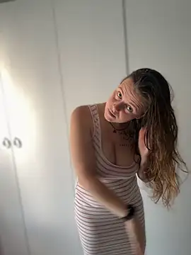 TenderLaGlamor online show from 14, 10, 2025