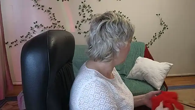 Snapshot of Rosette_Pricky chatting on 11, 4, 2026 Rosette Pricky online show from 11, 4, 2026