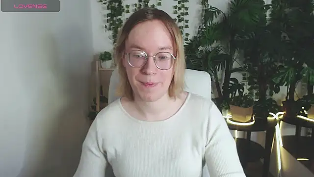 Amanda Butlerr online show from 19, 12, 2025