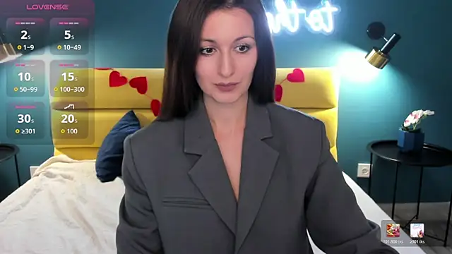 Joan Nelson online show from 5, 3, 2026