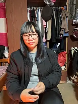 AAANINE22 online show from 28, 10, 2025