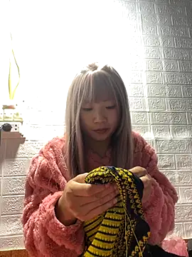 AAANINE22 online show from 4, 12, 2025