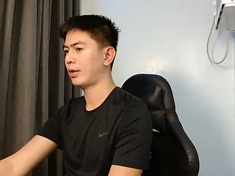 Snapshot of Homry_Asian8 chatting on 25, 10, 2025 Homry Asian8 online show from 25, 10, 2025