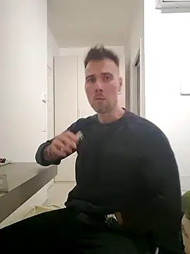 Snapshot of mrlyuis chatting on 4, 12, 2025 mrlyuis online show from 4, 12, 2025