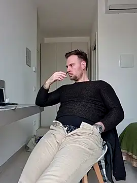 Snapshot of mrlyuis chatting on 25, 2, 2026 mrlyuis online show from 25, 2, 2026