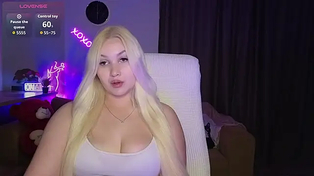 Snapshot of adrelaxina chatting on 7, 5, 2026 adrelaxina online show from 7, 5, 2026