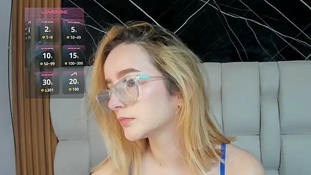 kristal joi dl online show from 23, 11, 2025