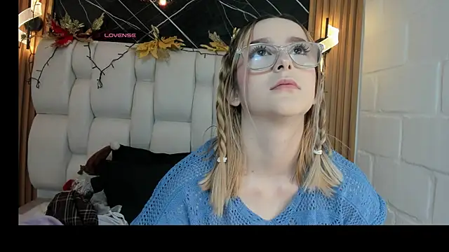 kristal joi dl online show from 16, 12, 2025