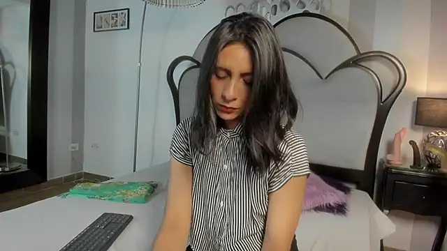 Snapshot of MiaAmore_ chatting on 28, 3, 2026 MiaAmore online show from 28, 3, 2026