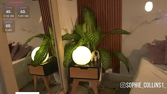 SophieCollins 1 online show from 10, 4, 2026