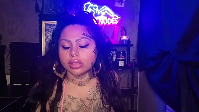 chicanachic13 online show from 15, 2, 2026