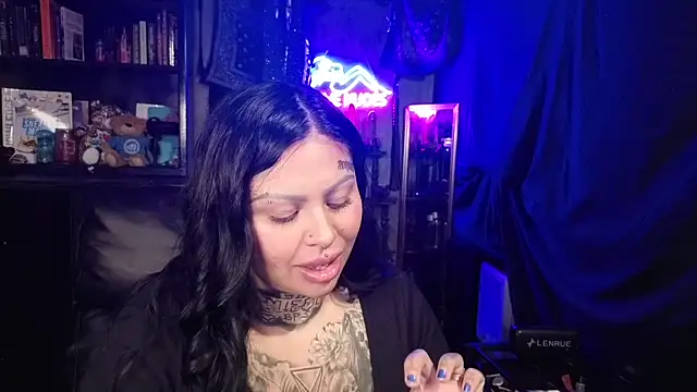 chicanachic13 online show from 27, 2, 2026