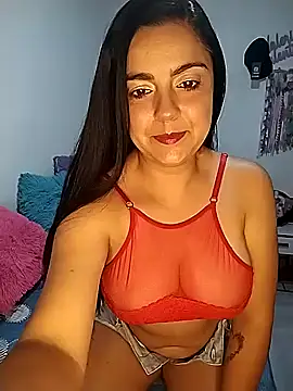 Snapshot of Nahomi_04 chatting on 5, 11, 2025 Nahomi 04 online show from 5, 11, 2025