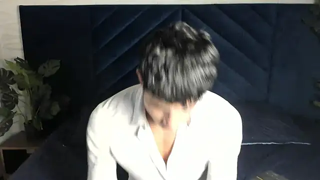 AustinJones  online show from 14, 11, 2025