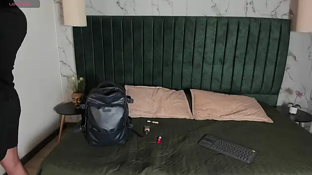 AustinJones  online show from 12, 1, 2026