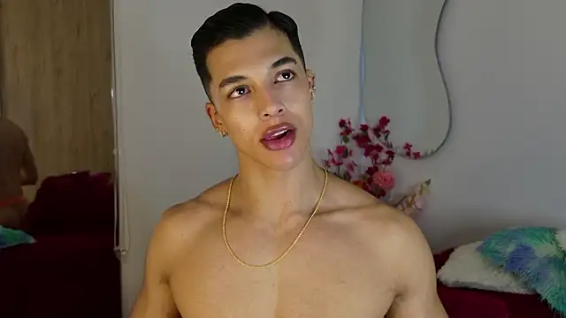 Snapshot of Troye_Williams chatting on 19, 3, 2026 Troye Williams online show from 19, 3, 2026