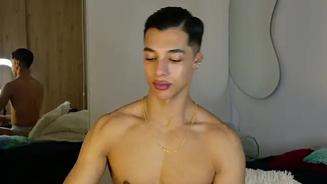 Snapshot of Troye_Williams chatting on 17, 4, 2026 Troye Williams online show from 17, 4, 2026