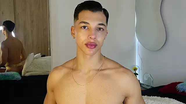 Snapshot of Troye_Williams chatting on 20, 4, 2026 Troye Williams online show from 20, 4, 2026