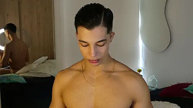 Snapshot of Troye_Williams chatting on 23, 4, 2026 Troye Williams online show from 23, 4, 2026