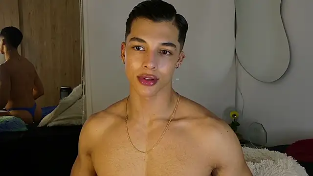 Snapshot of Troye_Williams chatting on 25, 4, 2026 Troye Williams online show from 25, 4, 2026