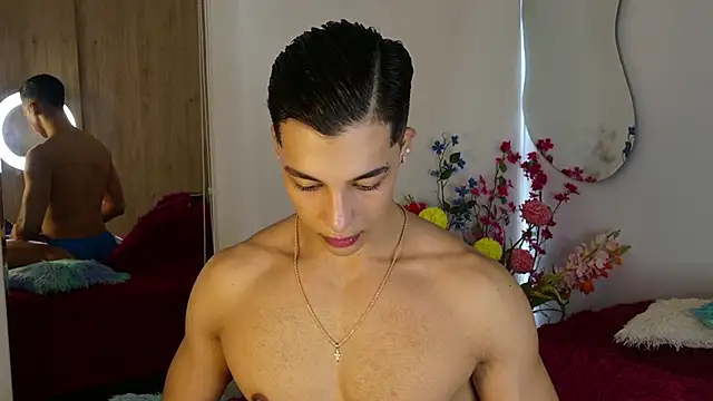 Snapshot of Troye_Williams chatting on 25, 4, 2026 Troye Williams online show from 25, 4, 2026