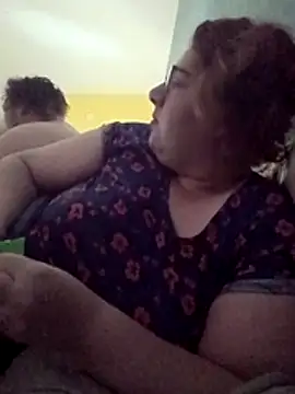 XEmoxkittyx online show from 20, 7, 2026