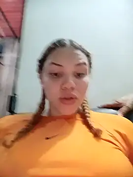 Snapshot of SirenRouge_69 chatting on 14, 9, 2025 SirenRouge 69 online show from 14, 9, 2025