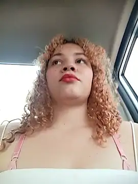 Snapshot of SirenRouge_69 chatting on 18, 9, 2025 SirenRouge 69 online show from 18, 9, 2025