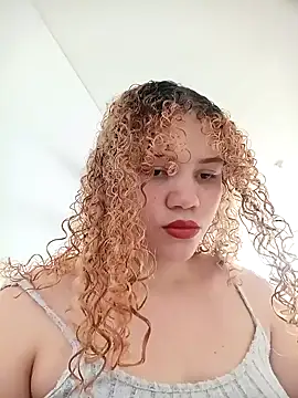 Snapshot of SirenRouge_69 chatting on 30, 9, 2025 SirenRouge 69 online show from 30, 9, 2025