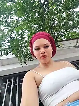 Snapshot of SirenRouge_69 chatting on 1, 12, 2025 SirenRouge 69 online show from 1, 12, 2025