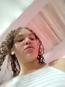 Snapshot of SirenRouge_69 chatting on 13, 12, 2025 SirenRouge 69 online show from 13, 12, 2025