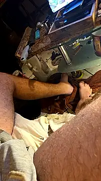 Snapshot of Halloalbert889 chatting on 12, 10, 2025 Halloalbert889 online show from 12, 10, 2025