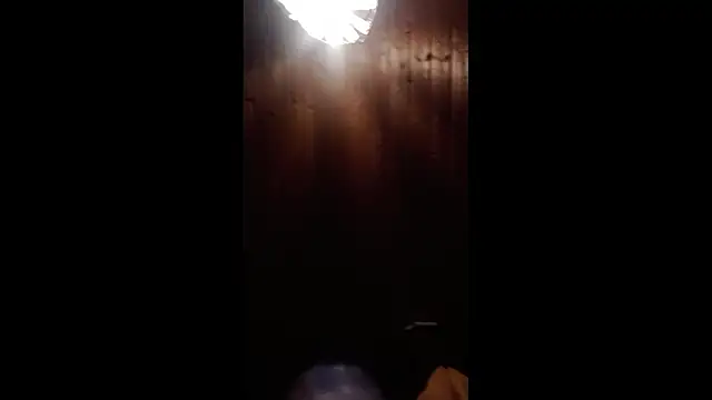 Snapshot of Halloalbert889 chatting on 8, 11, 2025 Halloalbert889 online show from 8, 11, 2025