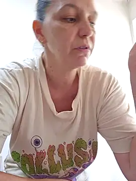 Snapshot of KamillaSpencer chatting on 23, 4, 2026 KamillaSpencer online show from 23, 4, 2026