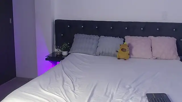 Snapshot of anne_colucci chatting on 30, 9, 2025 anne colucci online show from 30, 9, 2025