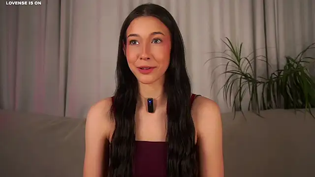 EviaRabasca online show from 24, 11, 2025