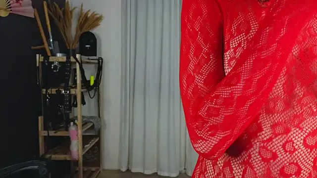 laracroftmansion online show from 13, 4, 2026