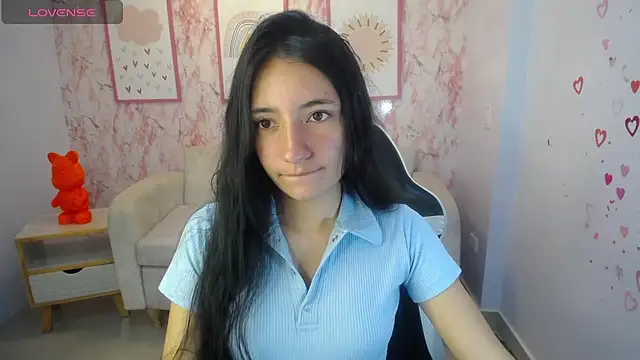 Snapshot of Kylie_ch1 chatting on 16, 9, 2025 Kylie ch1 online show from 16, 9, 2025