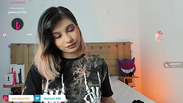 Snapshot of Akatsumi_ chatting on 18, 10, 2025 Akatsumi  online show from 18, 10, 2025