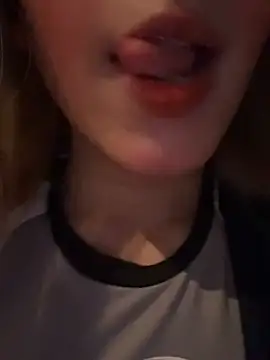 Snapshot of SweetBunnyGF chatting on 10, 2, 2026 SweetBunnyGF online show from 10, 2, 2026